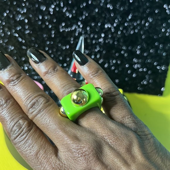 Fun Fashion Statement Rings - Picture 3 of 9